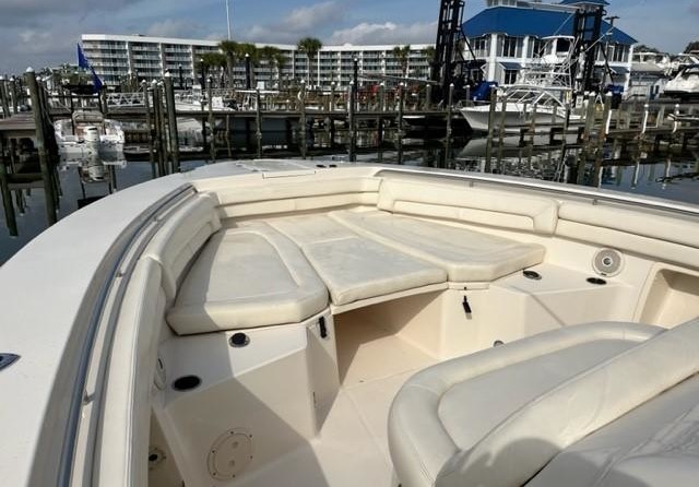 Grady-White Canyon 376