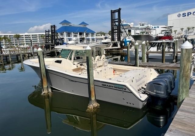 Grady-White Canyon 376