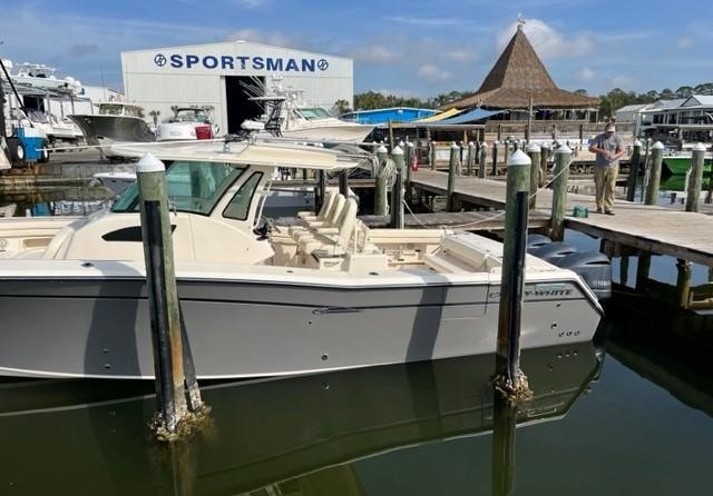 Grady-White Canyon 376