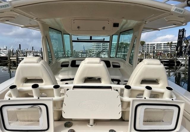 Grady-White Canyon 376