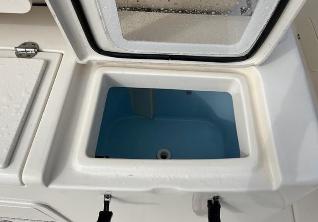 Grady-White Canyon 376