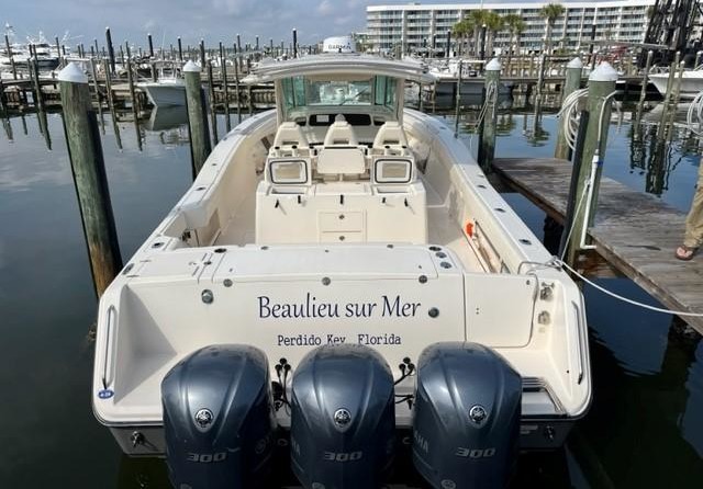 Grady-White Canyon 376