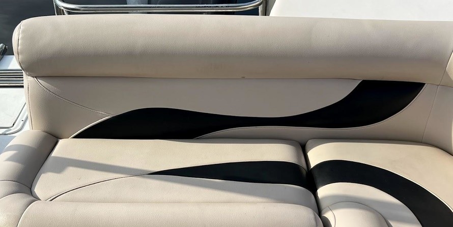 Hurricane fundeck 232