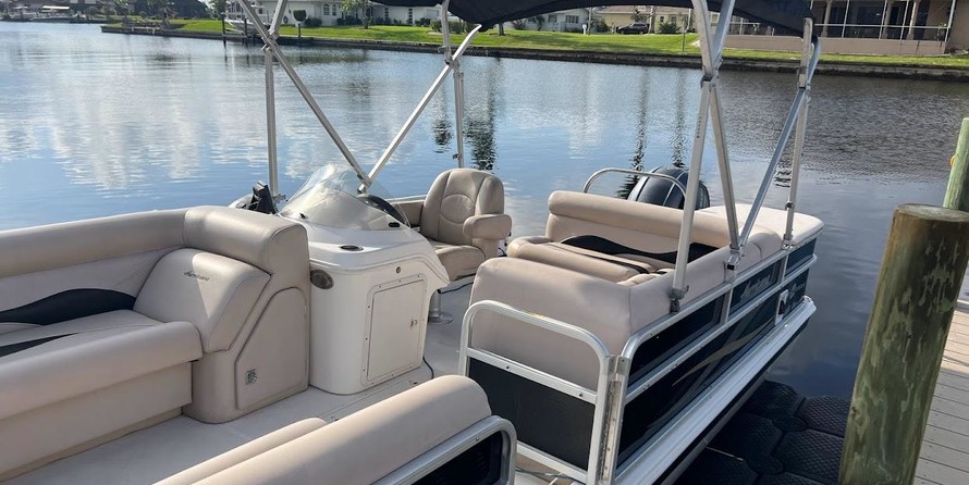 Hurricane fundeck 232