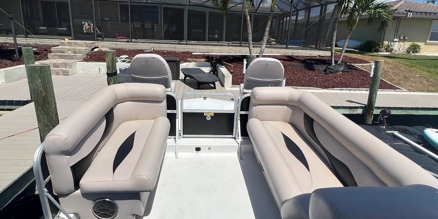 Hurricane fundeck 232