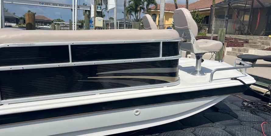 Hurricane fundeck 232