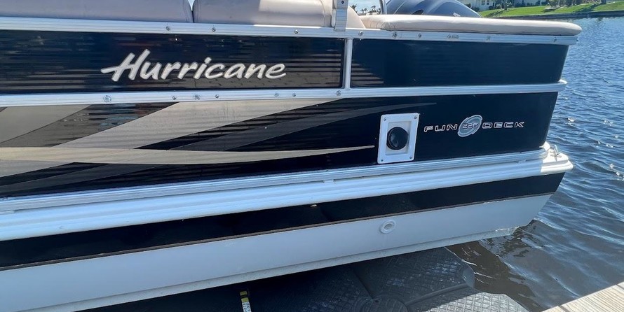 Hurricane fundeck 232