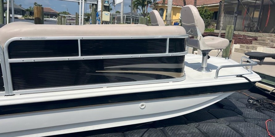 Hurricane fundeck 232