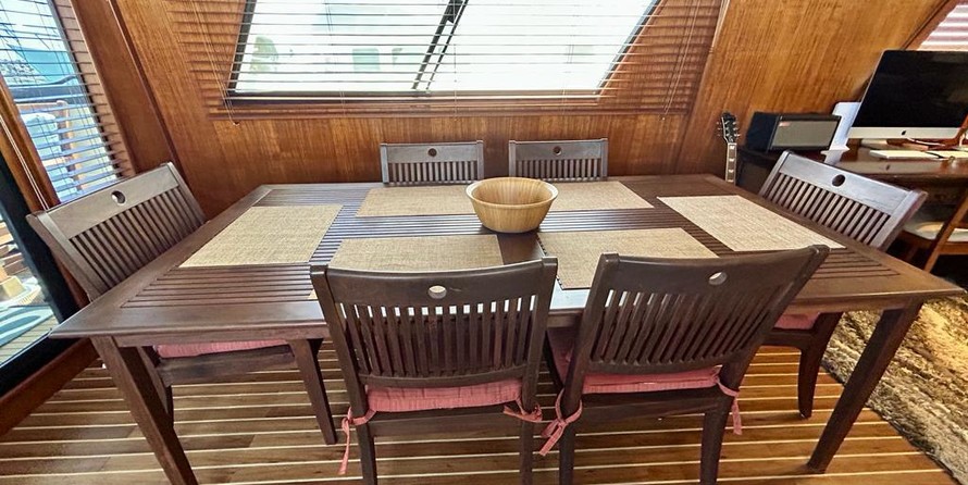 Clipper Cordova 65 Motor Yacht