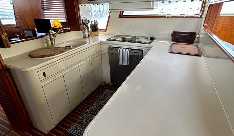 Clipper Cordova 65 Motor Yacht