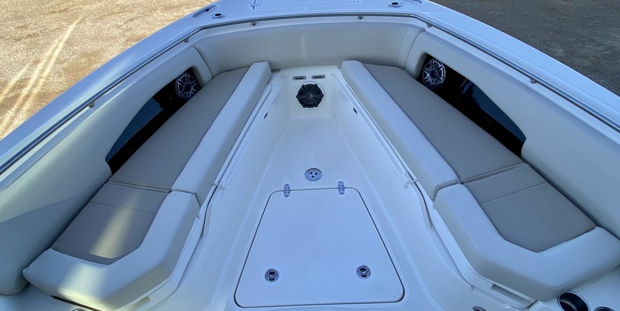 Boston Whaler 360 Outrage