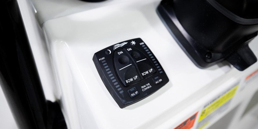 Sea Ray hunt ultra 211