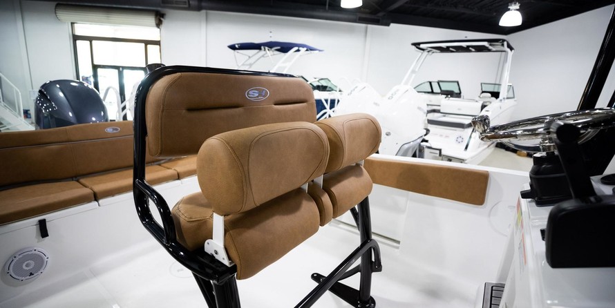 Sea Ray hunt ultra 211