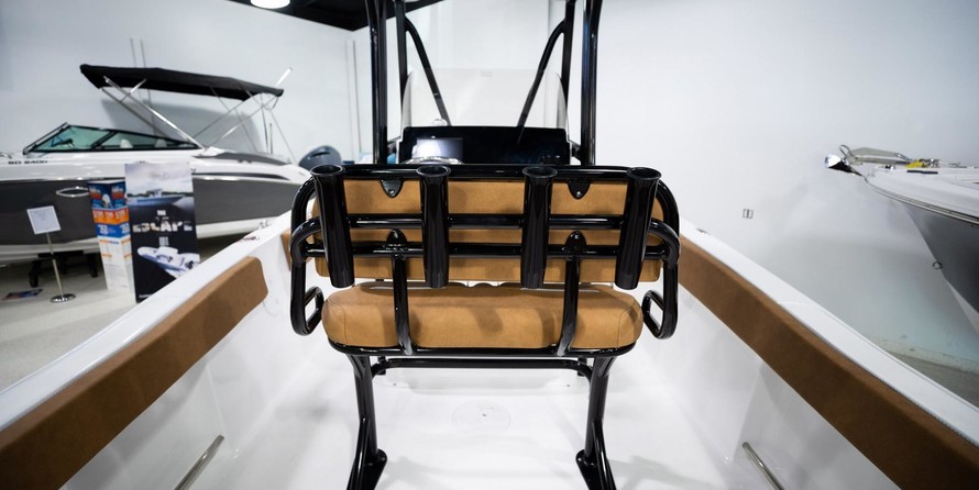 Sea Ray hunt ultra 211