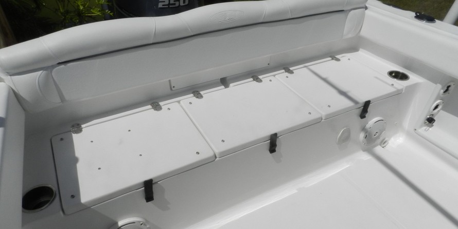 Sea Ray hunt ultra 211