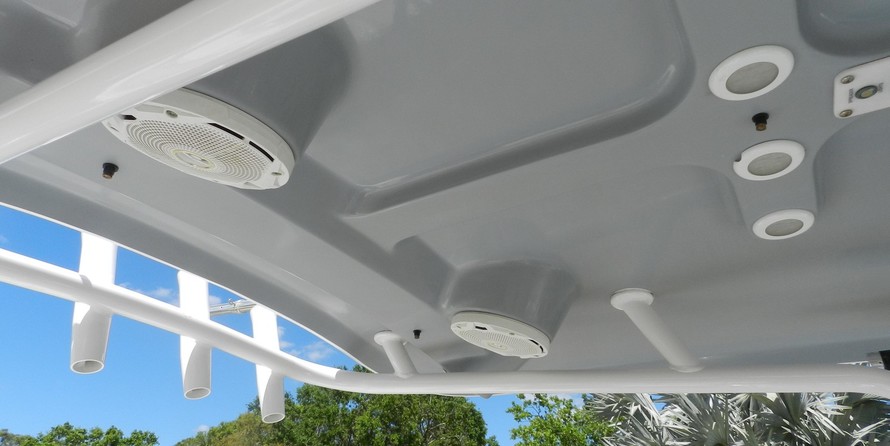 Sea Ray hunt ultra 211