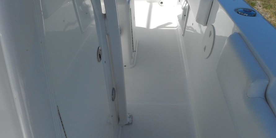 Sea Ray hunt ultra 211