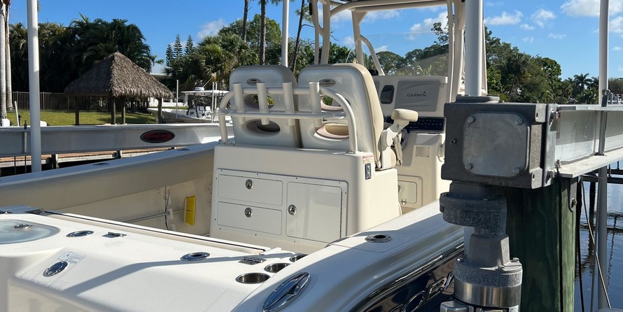 Cobia 217 center console