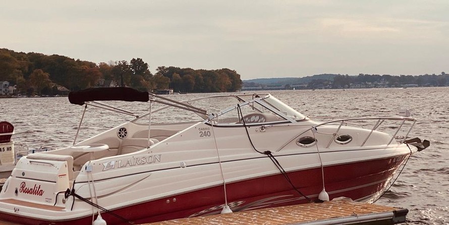 Larson Cabrio 240