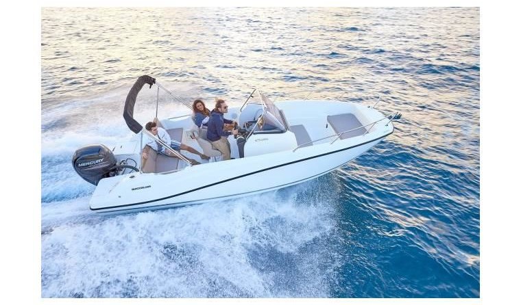 Quicksilver Activ 675 Open