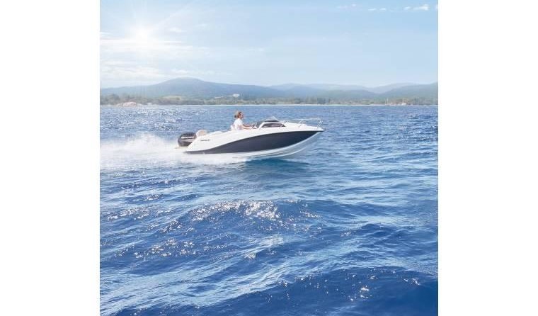 Quicksilver Activ 555 Cabin