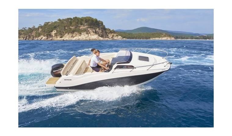Quicksilver Activ 555 Cabin