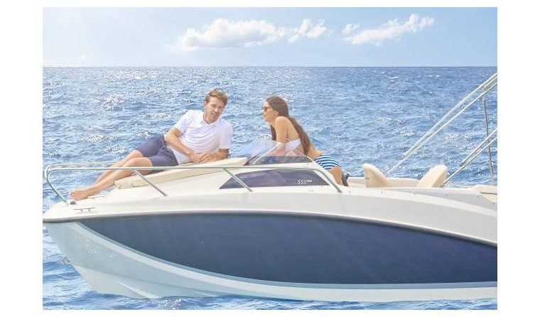 Quicksilver Activ 555 Cabin