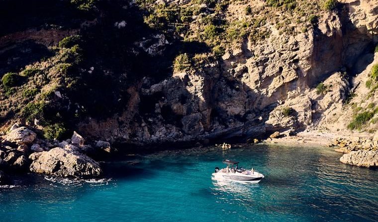 Quicksilver Activ 805 Open