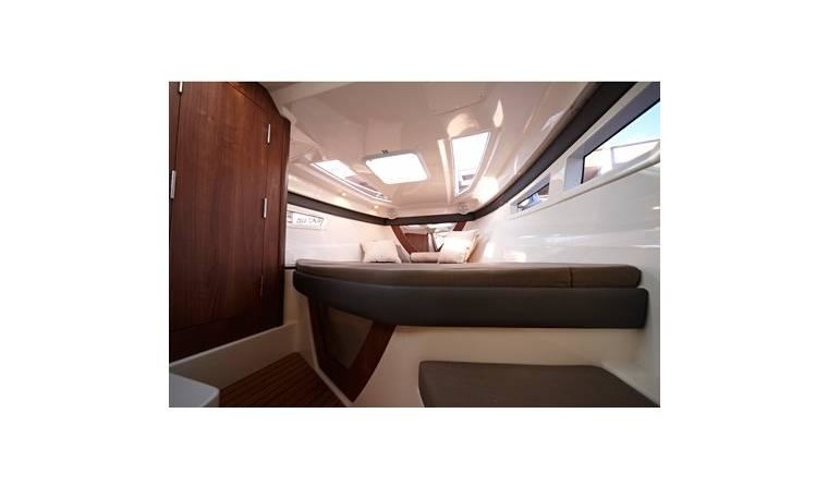 Quicksilver Activ 805 Cruiser