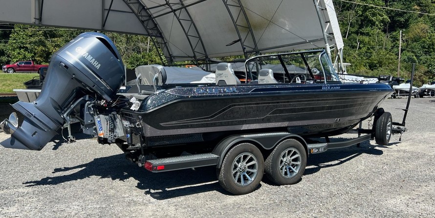 Skeeter WX2200 - Stock