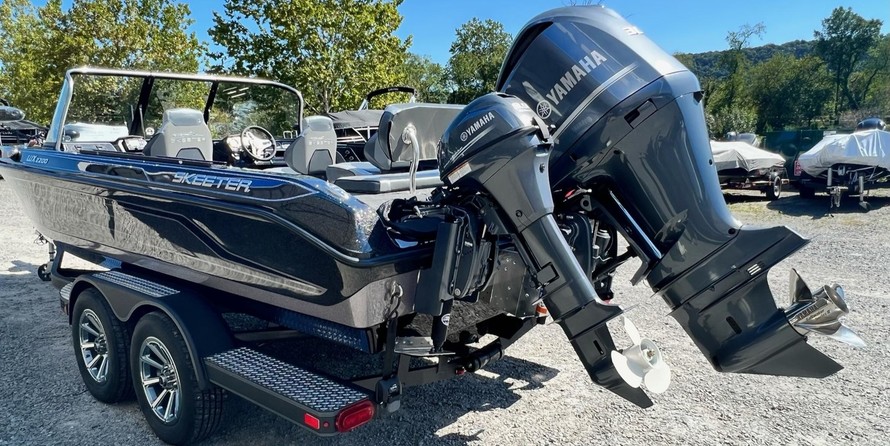 Skeeter WX2200 - Stock