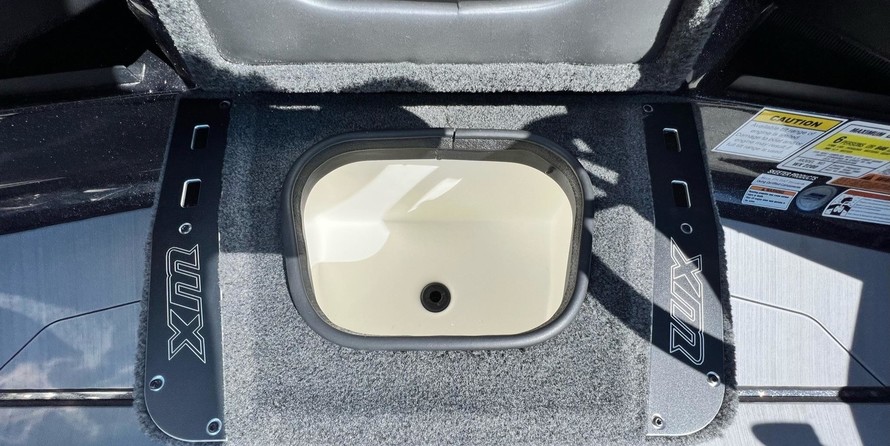 Skeeter WX2200 - Stock