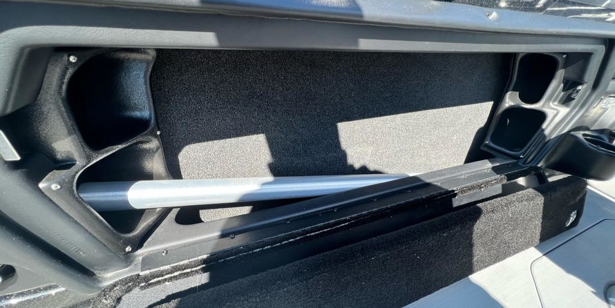 Skeeter WX2200 - Stock