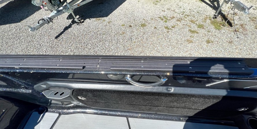 Skeeter WX2200 - Stock