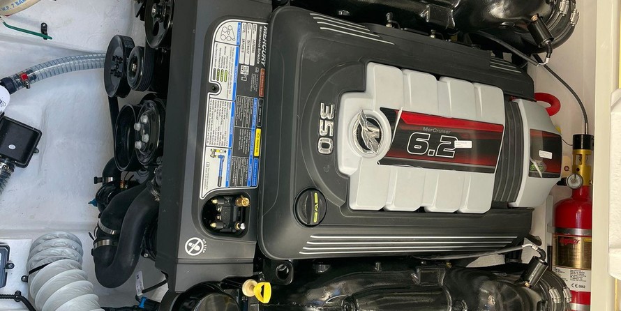 Sea Ray Sundancer 265