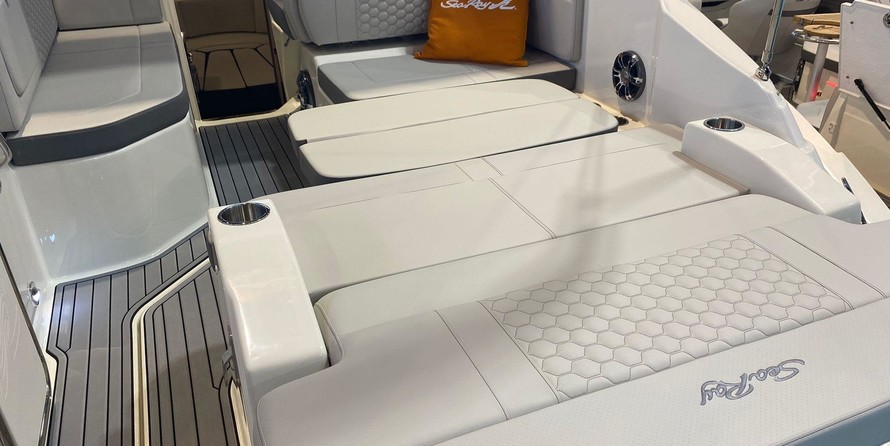 Sea Ray Sundancer 265