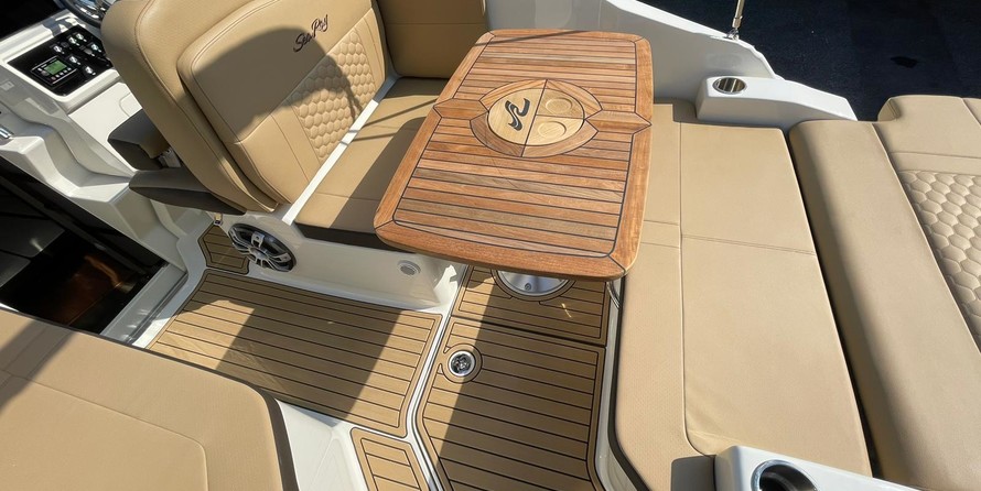 Sea Ray Sundancer 265