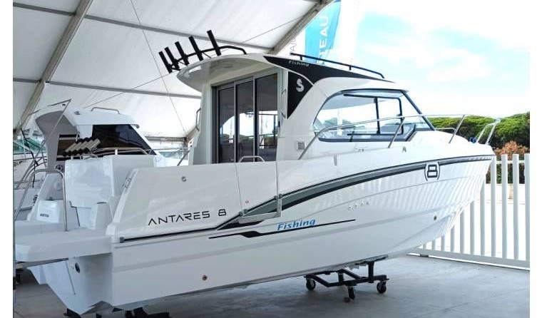 Beneteau Antares 8 OB