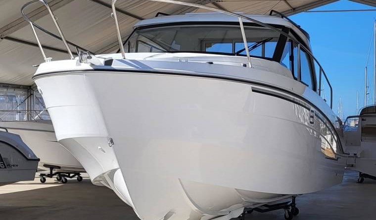 Beneteau Antares 8 OB