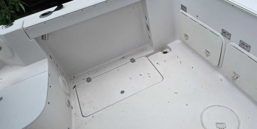 Velvette Cuddy cabin 24 Euphoria