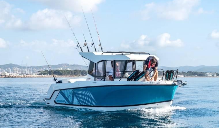 Quicksilver QUICKSILVER CAPTUR 705 PILOTHOUSE