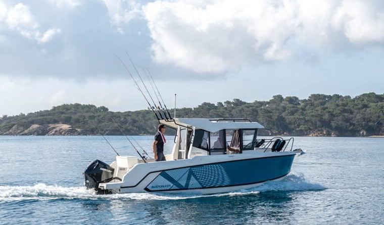 Quicksilver QUICKSILVER CAPTUR 705 PILOTHOUSE