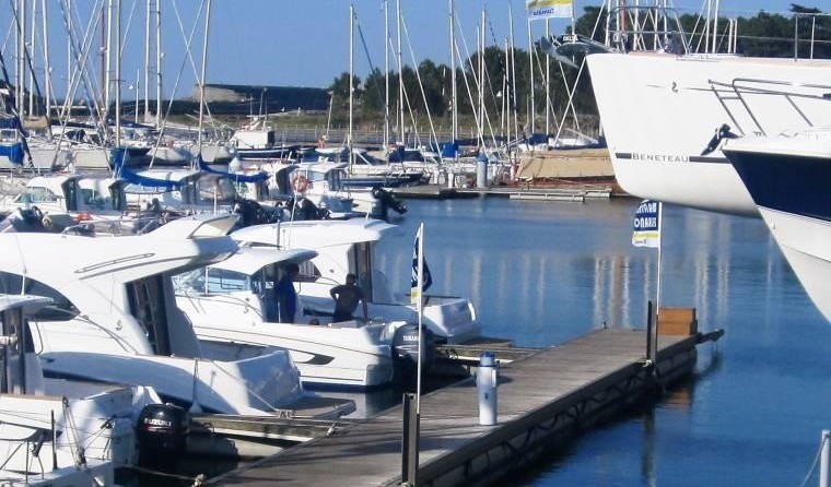 Beneteau Antares 9 OB