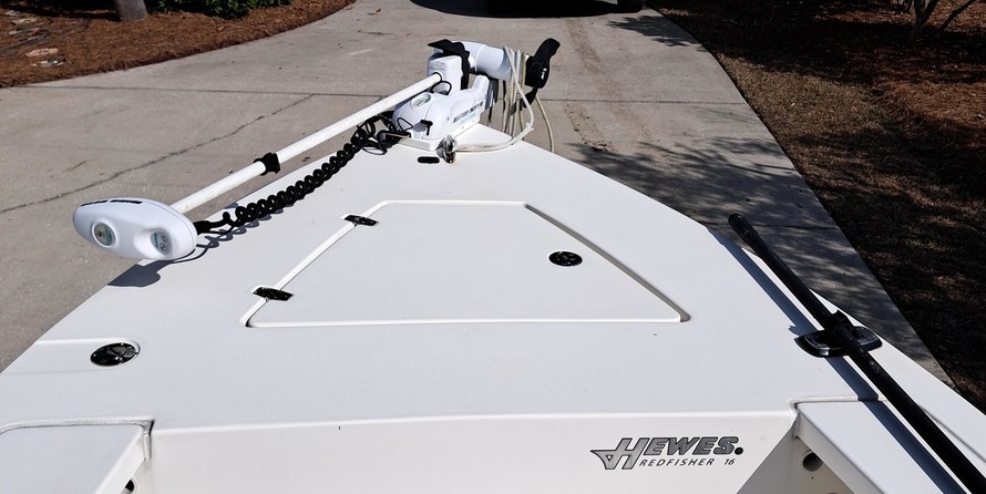 Hewes 16.9 redfisher