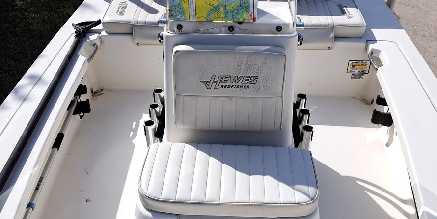 Hewes 16.9 redfisher