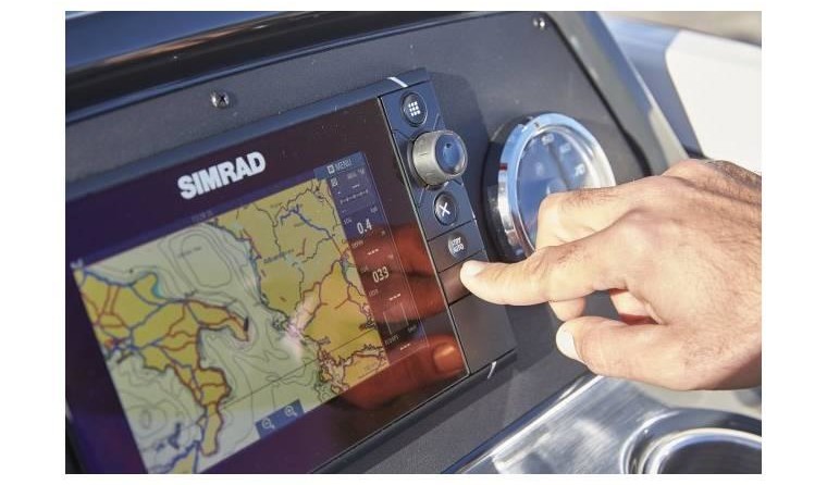 Quicksilver Activ 675 Sundeck