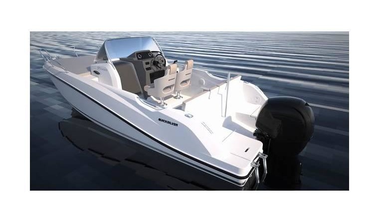 Quicksilver Activ 675 Sundeck