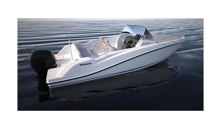 Quicksilver Activ 675 Sundeck