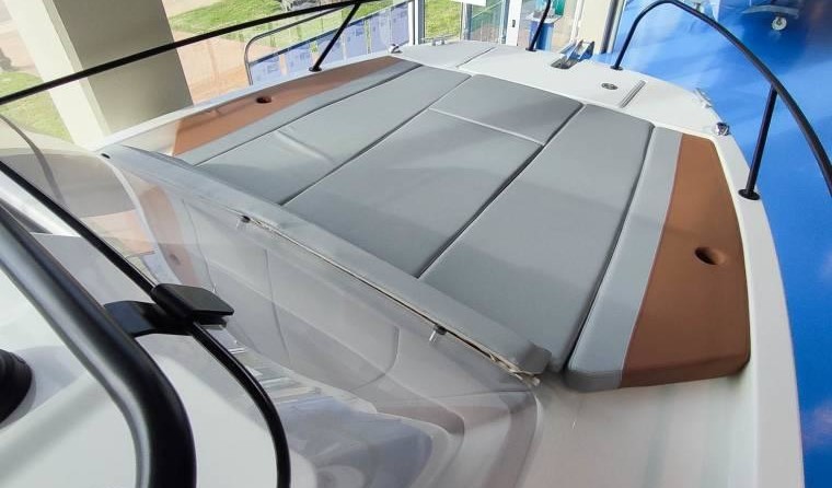 Beneteau Flyer 7 SUNdeck