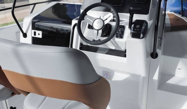 Beneteau Flyer 7 SUNdeck